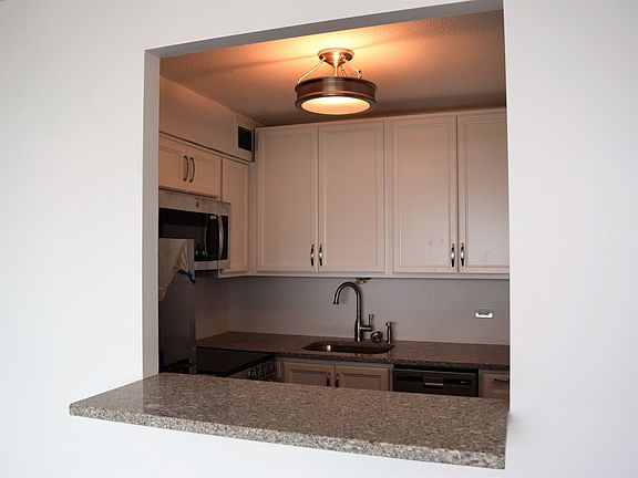 3rd image of 2728 N Hampden Ct APT 2104