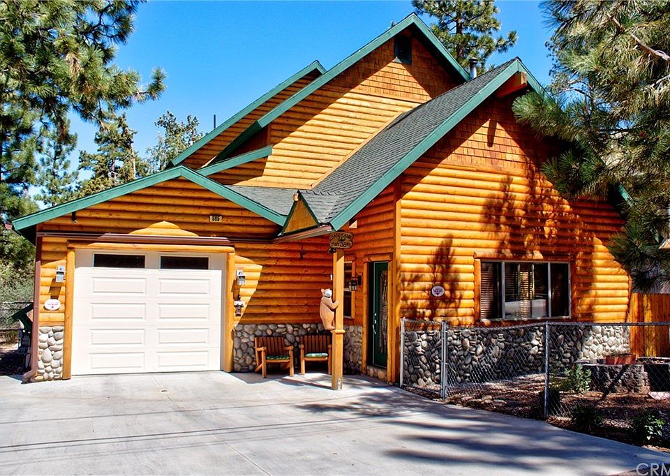 1st image of 585 Pine Ln