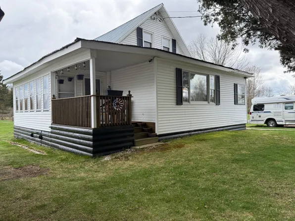 110 Ragged Lake Rd, Owls Head, NY 12969