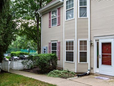 207 Cypress Ln, East Brunswick, NJ, 08816
