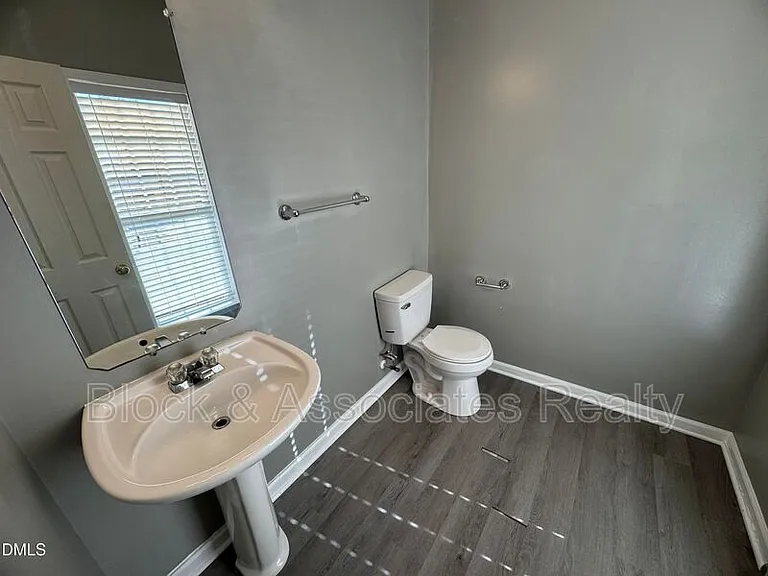 3228 Forest Mill Cir — Photo 10