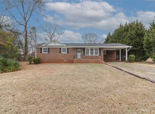 128 Fairdale Rd, Statesville, NC 28625