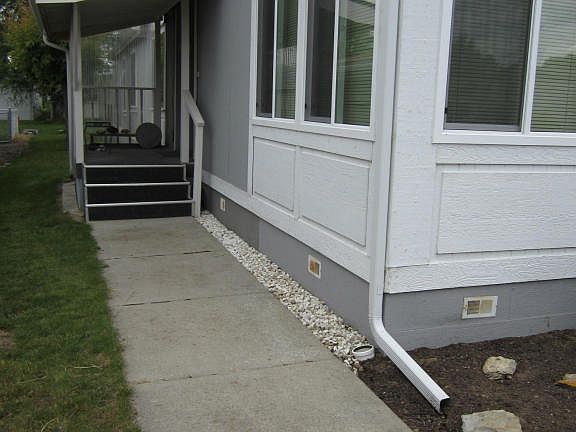 2nd image of 2215 W Marlborough Ave