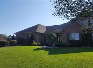 4035 Schaeffer Dr, Walnutport, PA