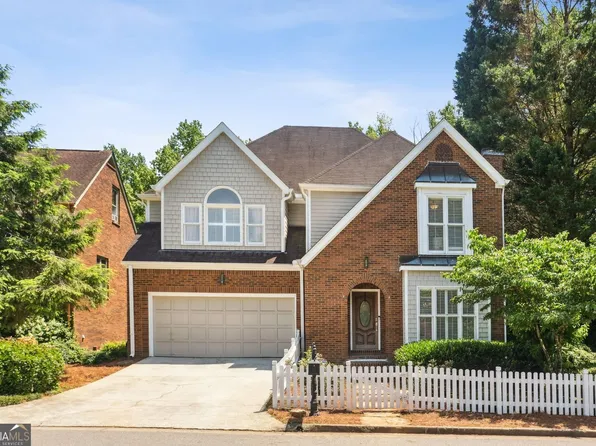 2567 Briers North Dr, Dunwoody, GA 30360