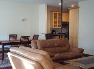 7109 Austin St APT 203, Forest Hills, NY 11375