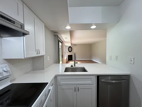 225 Briarcrest Dr #200 Photo 1