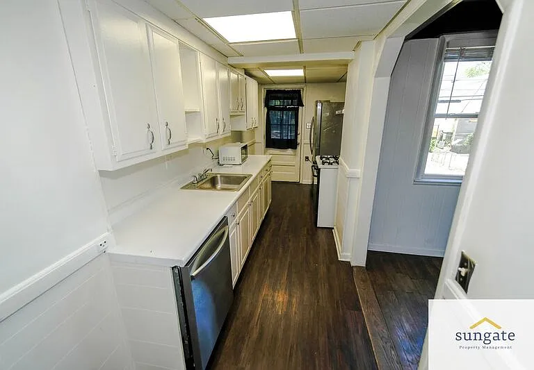 217 W Edgevale Rd — Photo 10
