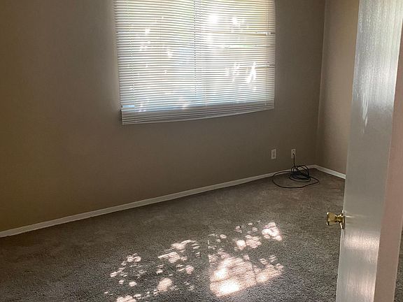 4th image of 4407 W 52nd St