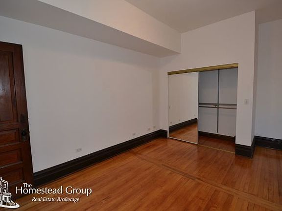 3rd image of 2117 W Concord Pl #Two