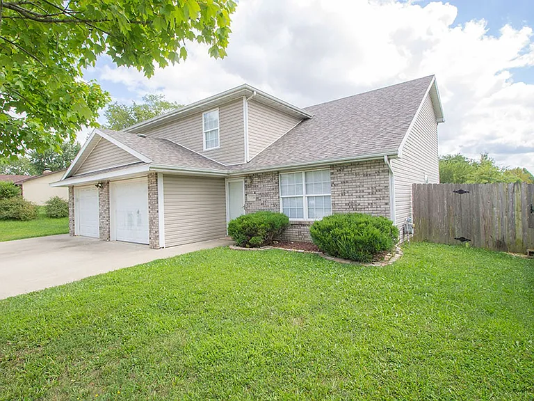 5338 E Trikalla Dr — Photo 3