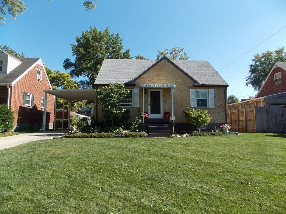 1st image of 742 Hadley Ave