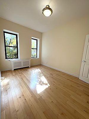 3rd image of 241 Henry St #2E