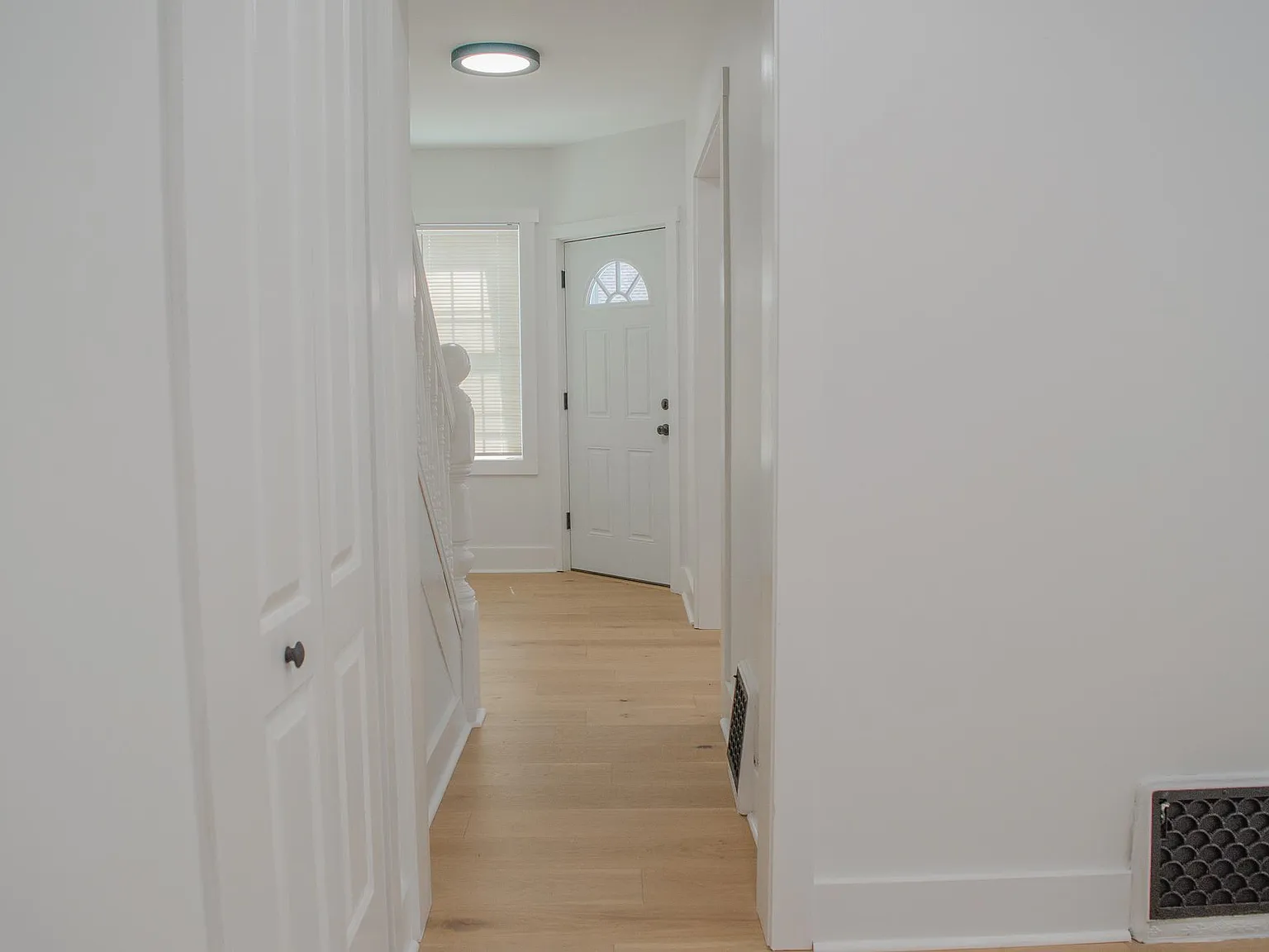 3 bed, 1.5 bath, 1300 sqft, $2,900 — Photo 3