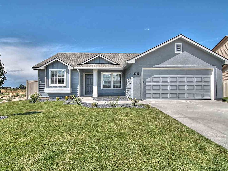 1st image of 805 Bighorn Dr