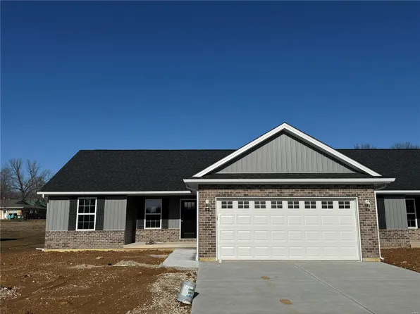 126 Grindstone Ct, Moscow Mills, MO 63362