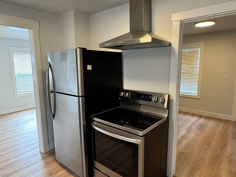 191-Hazel Ave — Photo 15