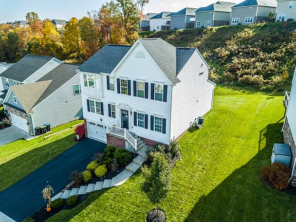 3rd image of 136 Buckingham Dr