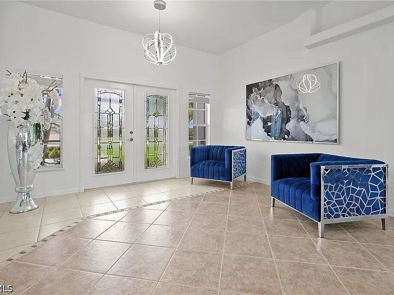 1801 Everest Pkwy — Photo 5