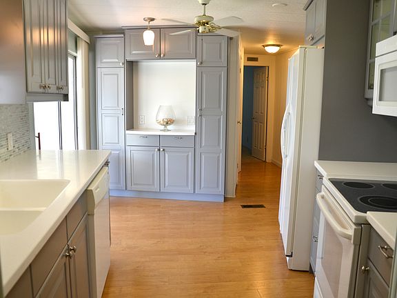 3rd image of 147 Sharyon Ln