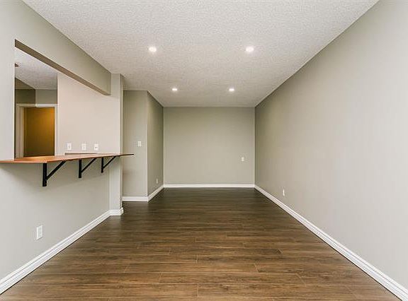 4th image of 9325 104th Ave NW