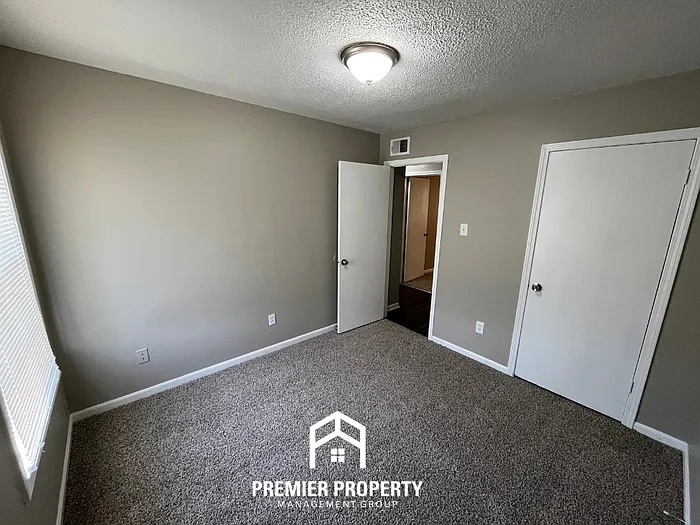 2986 Meadowfair Rd — Photo 17