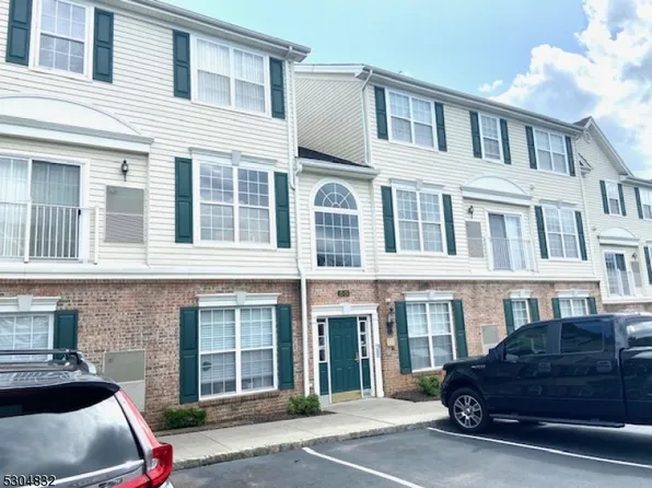 271 Windmill Ct, Lopatcong Twp., NJ 08865