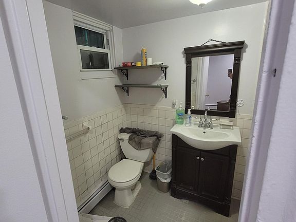 3rd image of 912 Olmstead Ave #1