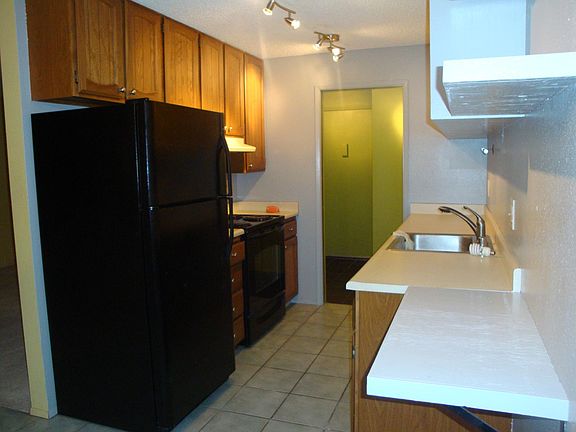 4th image of 2222 NE 92nd St APT 114