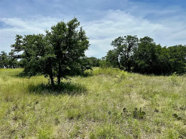 1078 Lake Breeze Dr, Brownwood, TX 76801
