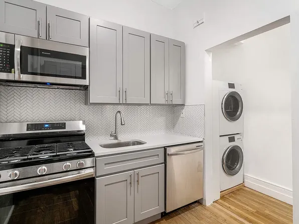 225 13th Street B2 image 2 of 5