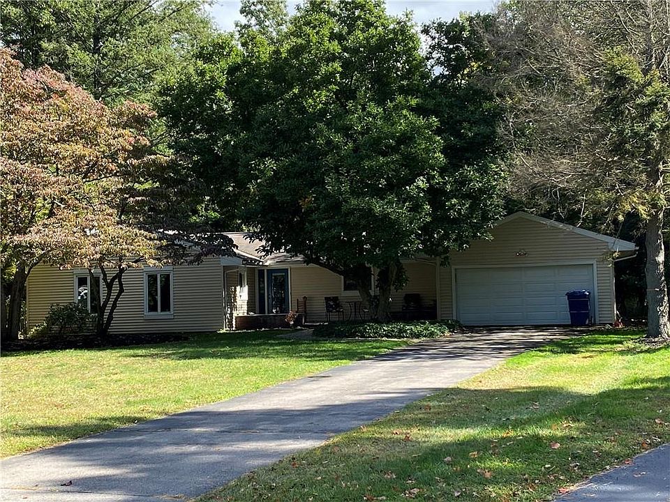 1st image of 16 Santa Cir
