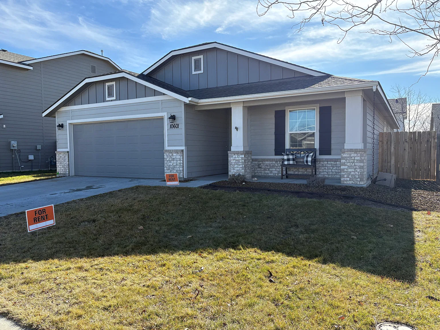 4 bed, 1696 sqft, $2,300 — Photo 2