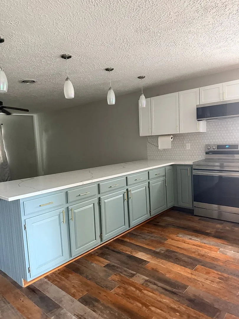Beautiful home in the heart of Auburn — Photo 3