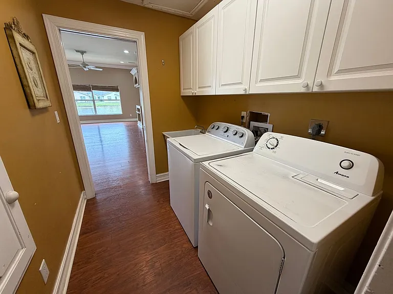 3425 Anton Ct — Photo 34