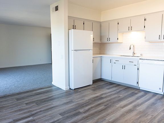 4th image of 8671-8687 Lemon Ave #8687-12