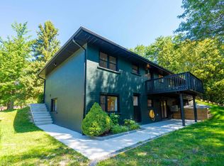 986 Srigley St #2, Newmarket, ON L3Y1Y3