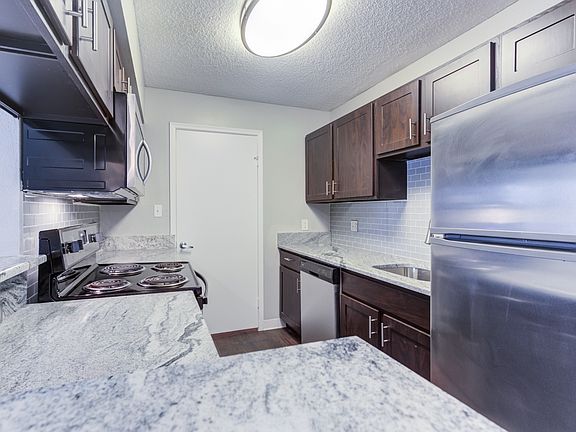 4th image of 801 Belinder Ln #1407