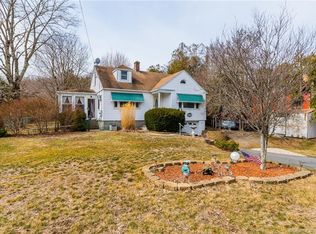 996 Hartford Tpke, Waterford, CT 06385