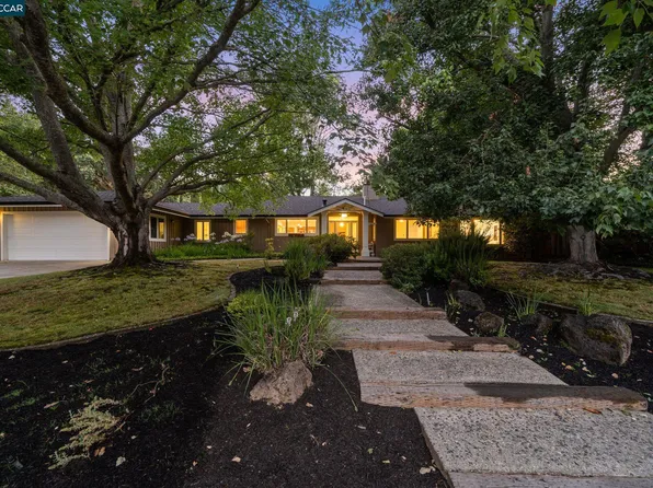 14 Holiday Dr, Alamo, CA 94507