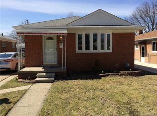 8475 Nightingale St, Dearborn Heights, MI 48127