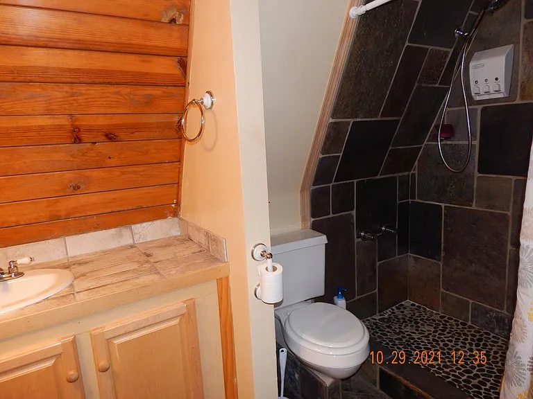 20150 Manzanita St — Photo 16