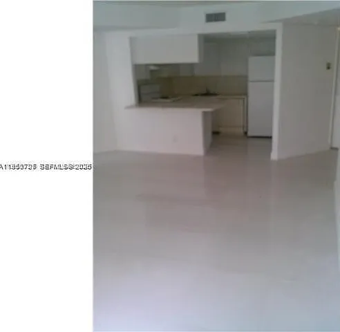 8290 Lake Dr #250 — Photo 7