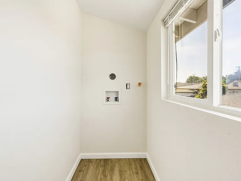 10909 S Burin Ave — Photo 12