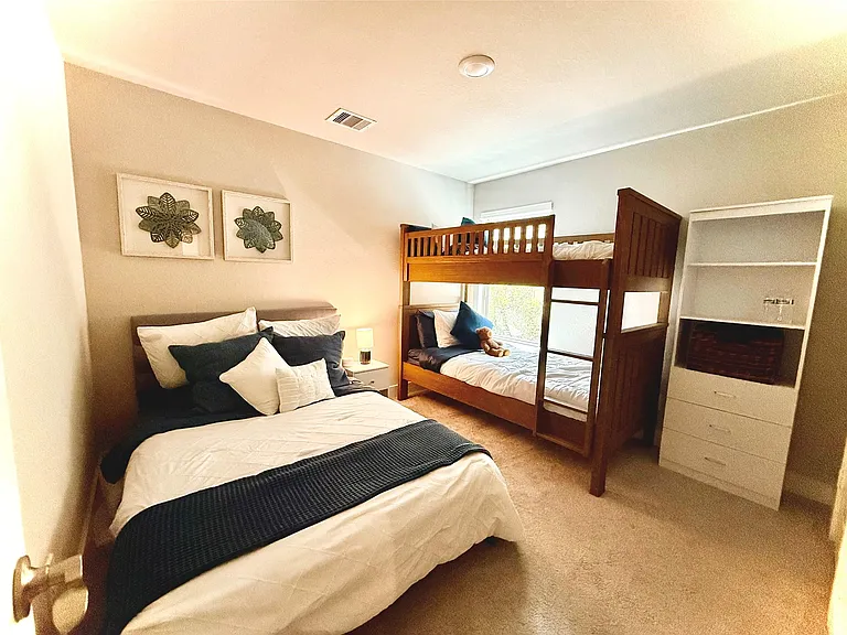 10542 Preserve Way — Photo 12