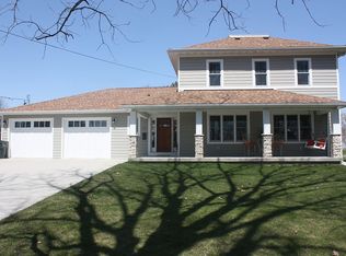 312 E Main St, Waukon, IA 52172