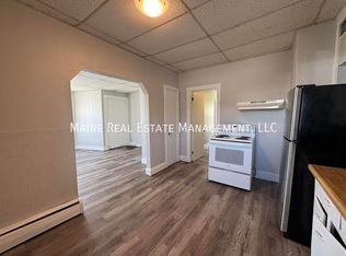 172 College Ave APT 1, Waterville, ME 04901