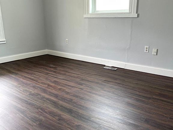 4th image of 1777 E 31st St #1
