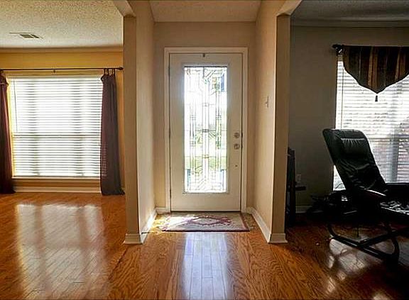 2nd image of 1106 Breckenridge Dr