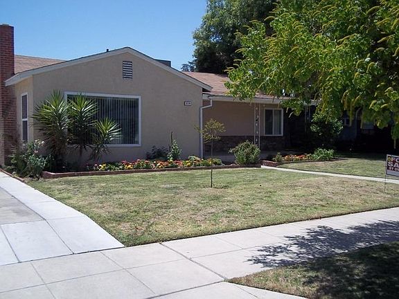3rd image of 2114 E Cornell Ave